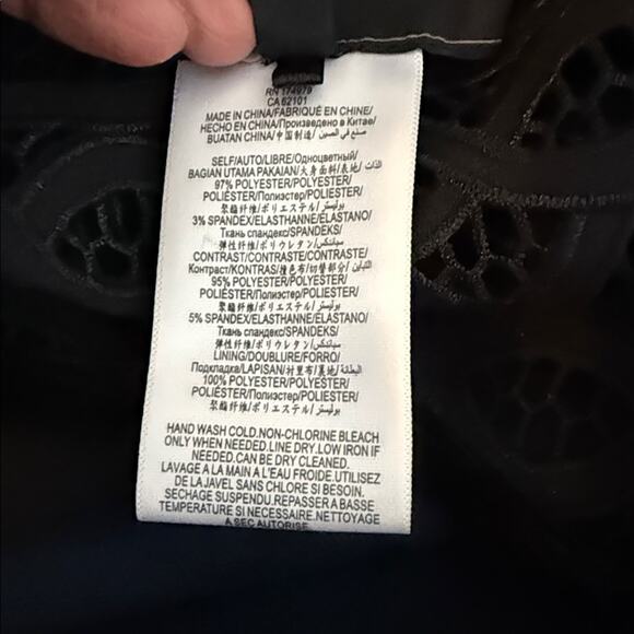 BCBGMaxAzria Navy & Black Tulle Overlay Crochet Bodice Strapless Dress & Cape - Picture 9 of 9